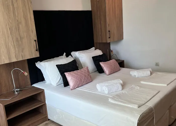 Dreams Family Hotel 2*