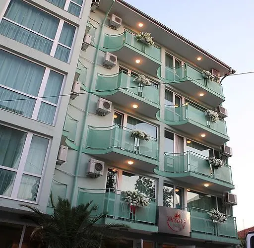 Dreams Family Hotel 2*